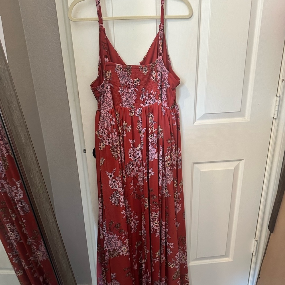 Dress - Picture 5 of 5